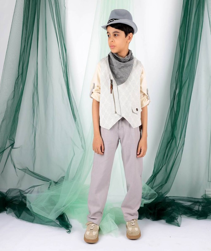 طقم 3 قطع رصاصي بيج مع قبعة